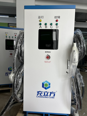 IP55 160KW Интегрированная станция зарядки электромобилей постоянного тока с четырьмя пушками